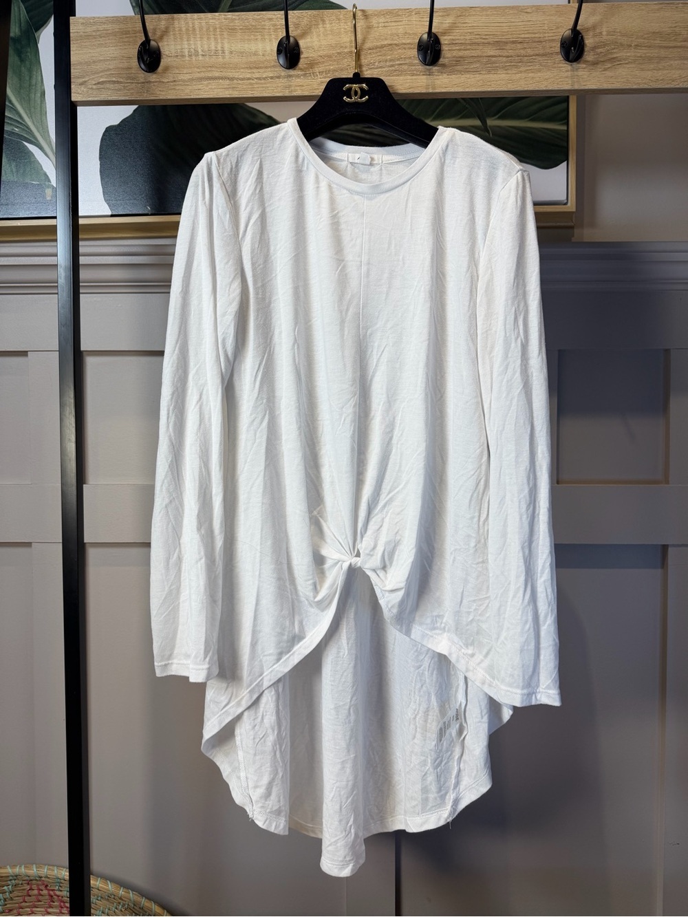 Ardene White tunic top featuring a draped high-low hemline front knot detail M